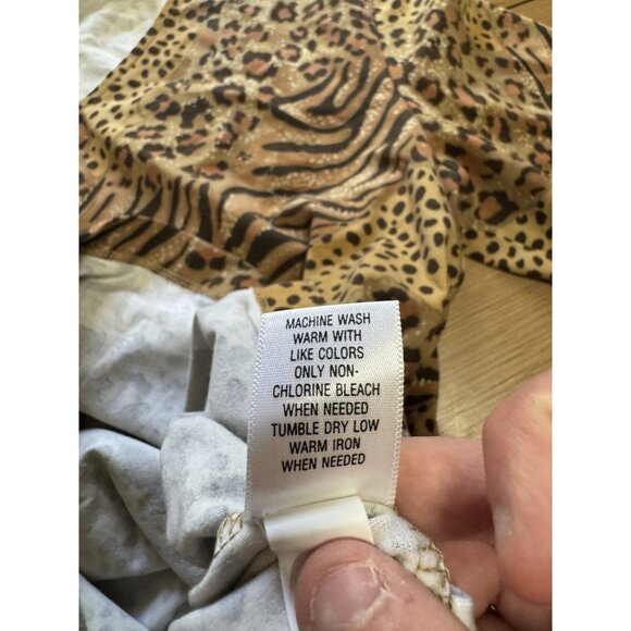 Croft & Barrow Women Size Large Long Sleeve Cheetah Stretch Office Artsy NWT - Picture 13 of 15